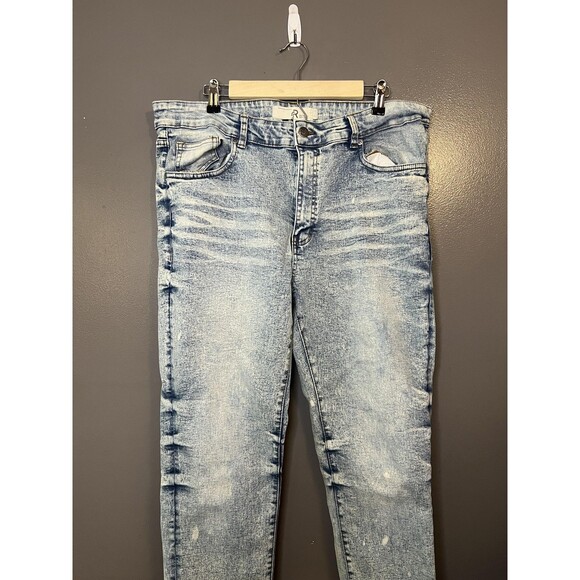 Refinery Republic Jeans Mens 40x32 Light Wash Stretch Denim Tapered MNNJ823 - Picture 1 of 10